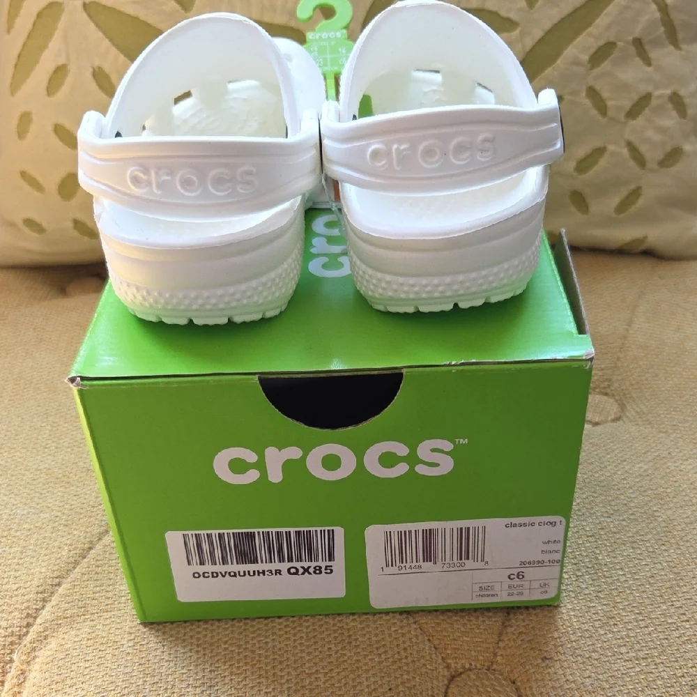 CROCS Kids Water Shoes - White